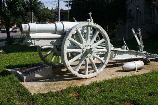 GERMAN 150 M.M. HOWITZER MEMORIAL CANNON