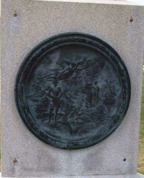 HILLSBORO WORLD WARS MEMORIAL SIDE