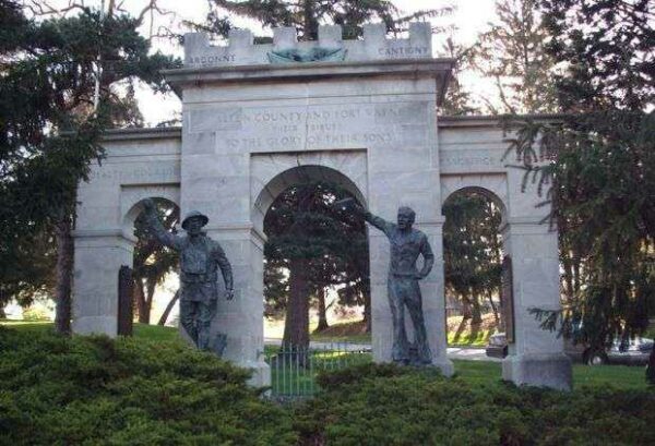 ALLEN COUNTY AND FORT WAYNE WORLD WAR I MEMORIAL FRONT