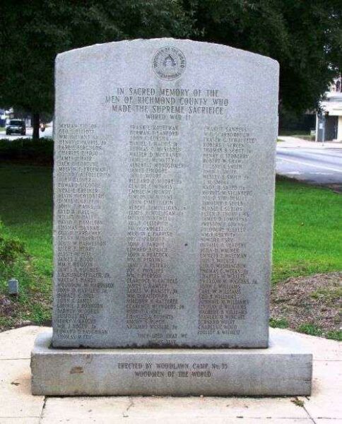 RICHMOND COUNTY WORLD WARS MEMORIAL BACK