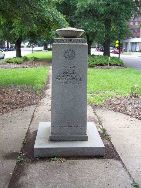 AMERICAN GOLD STAR MOTHERS MEMORIAL SIDE D