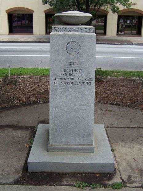 AMERICAN GOLD STAR MOTHERS MEMORIAL SIDE C