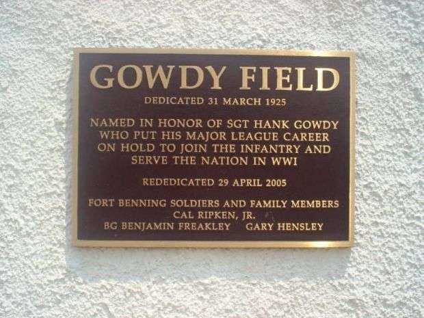 GOWDY FIELD WAR MEMORIAL PLAQUE