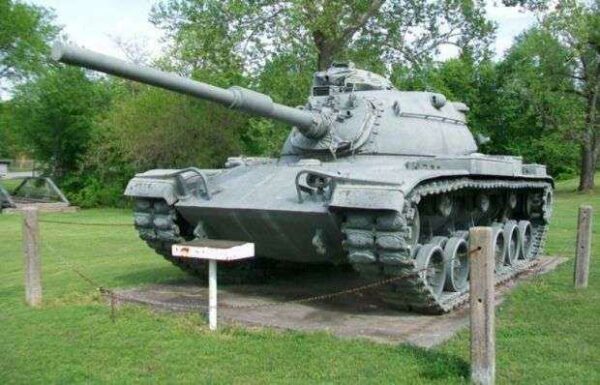 BAXTER SPRINGS VETERANS MEMORIAL TANK