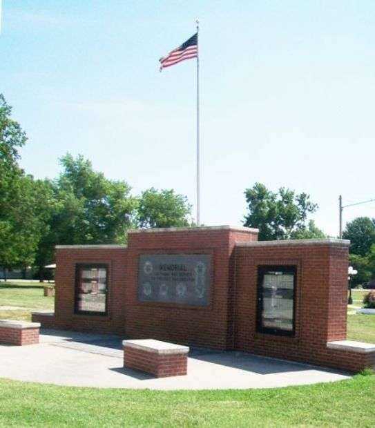 LE ROY VETERANS MEMORIAL