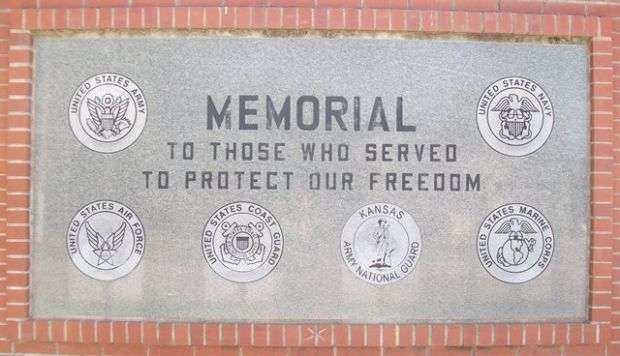 LE ROY VETERANS MEMORIAL STONE