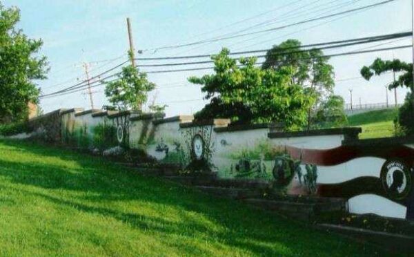 MARION COUNTY VIETNAM VETERANS MEMORIAL MURAL