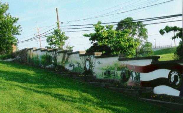 MARION COUNTY VIETNAM VETERANS MEMORIAL MURAL