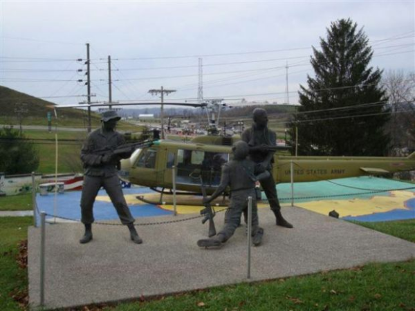 MARION COUNTY VIETNAM VETERANS MEMORIAL STATUES