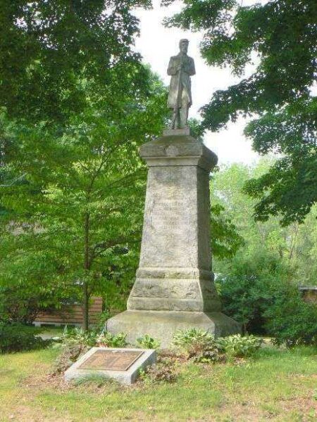 SIMSBURY SOLDIERS MEMORIAL