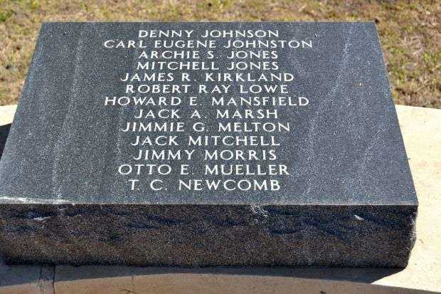HASKELL COUNTY VETERANS MEMORIAL STONE D
