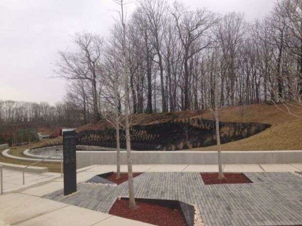 MARYLAND WOMEN IN MILITARY SERVICE MONUMENT