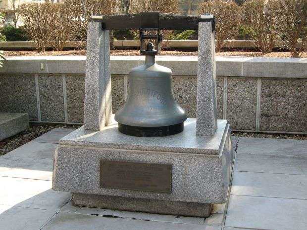 U.S.S. HARTFORD MEMORIAL BELL