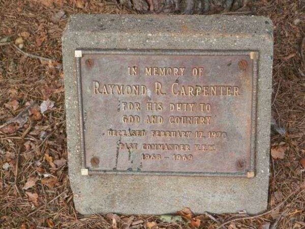 RAYMOND R. CARPENTER WAR MEMORIAL PLAQUE