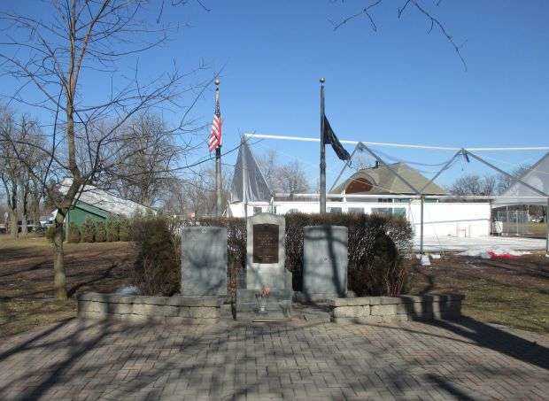 LEWISTON VETERANS MEMORIAL