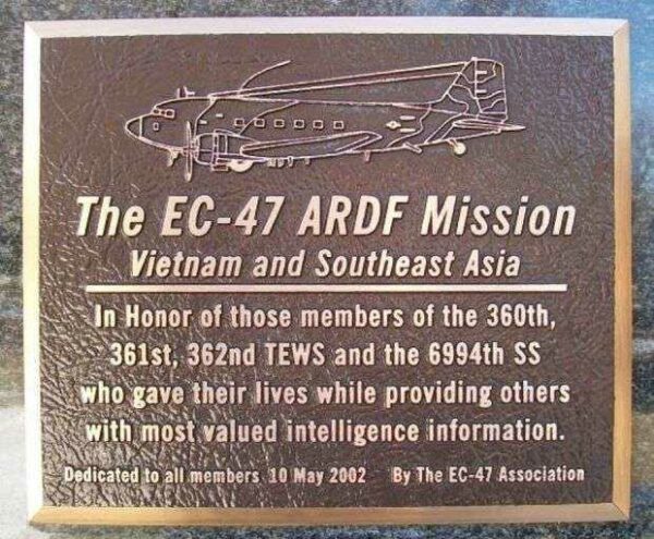 THE EC-47 ARDF MISSION WAR MEMORIAL PLAQUE