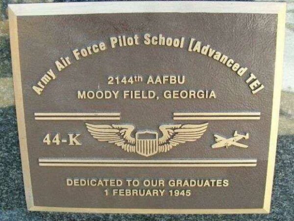 ARMY AIR FORCE PILOT SCHOOL WAR MEMORIAL PLAQUE