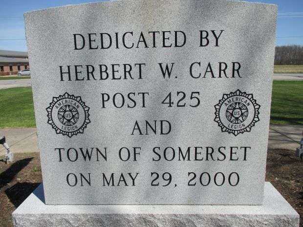 IN HONOR OF THOSE WHO SERVED MEMORIAL TANK STONE BACK