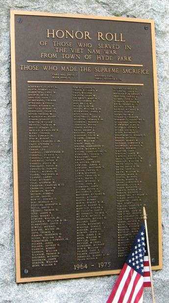 HYDE PARK VIETNAM WAR MEMORIAL PLAQUE