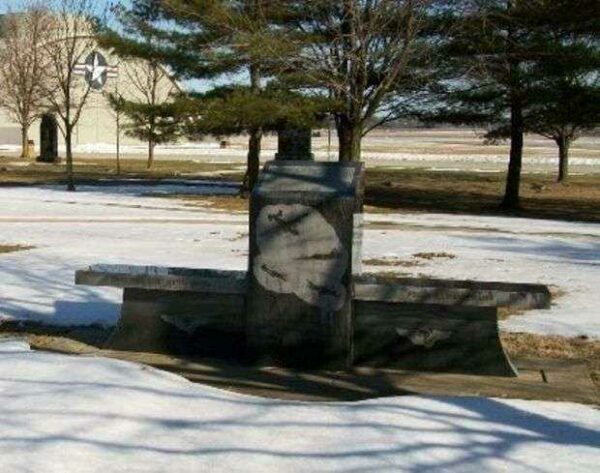 ASSOCIATION OF FORMER PRISONERS OF WAR IN ROMANIA MEMORIAL BENCH