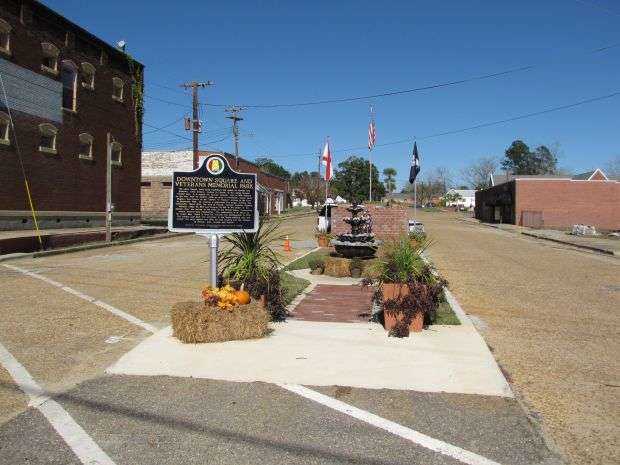 DOWNTOWN SQUARE AND VETERANS MEMORIAL PARK