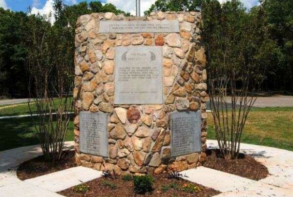 ANDERSON COUNTY VIETNAM VETERANS MEMORIAL