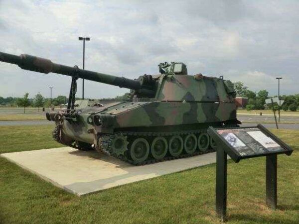 FLEXIBILITY, FIREPOWER, AND MOBILITY WAR MEMORIAL HOWITZER (SP)