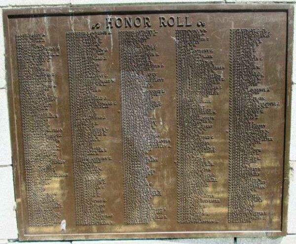 THE CITY OF DUNKIRK WORLD WAR MEMORIAL PLAQUE D