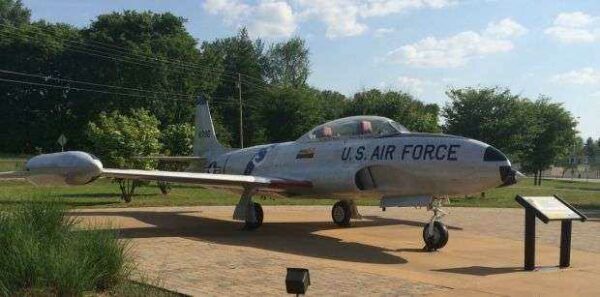 LOCKHEED T-33A-5 SHOOTING STAR WAR MEMORIAL AIRCRAFT