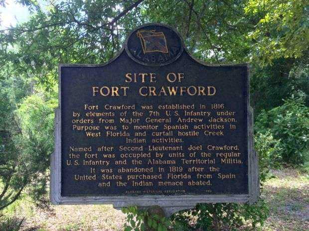 SITE OF FORT CRAWFORD WAR MEMORIAL MARKER