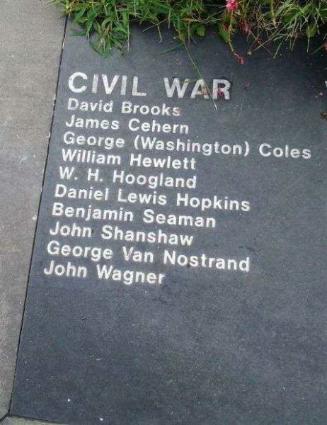 MANHASSET GOLD STAR HONOR ROLL MEMORIAL SECTION A