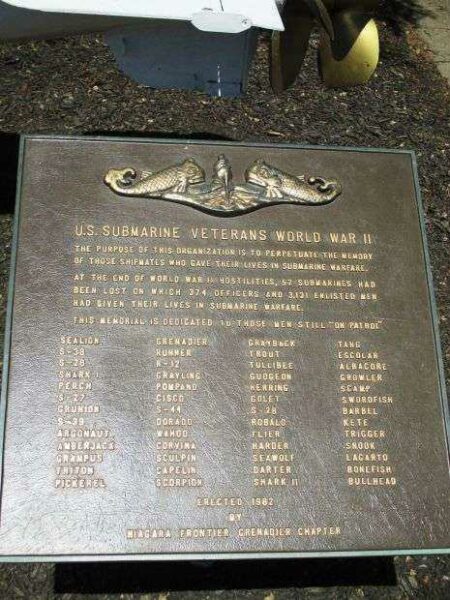 U.S. SUBMARINE VETERANS WORLD WAR II MEMORIAL PLAQUE
