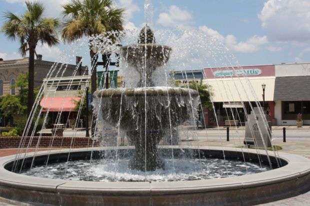 EMANUEL COUNTY WAR MEMORIAL FOUNTAIN