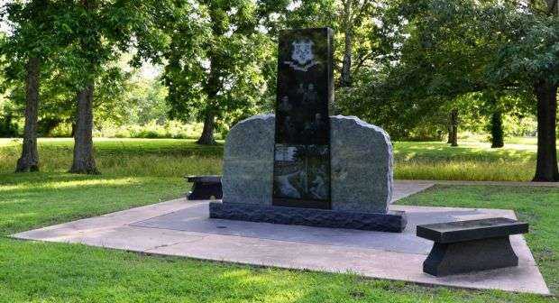 NINTH REGIMENT CONNECTICUT VOLUNTEERS WAR MEMORIAL BACK