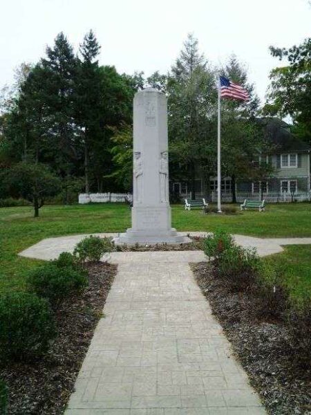 MORRISTOWN WORLD WAR II AND KOREAN CONFLICT MEMORIAL