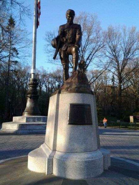 RICHMOND HILL WORLD WAR I  MEMORIAL