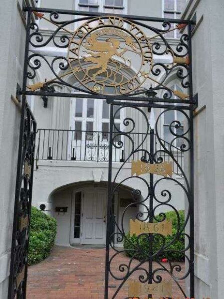 WASHINGTON LIGHT INFANTRY WAR MEMORIAL GATES
