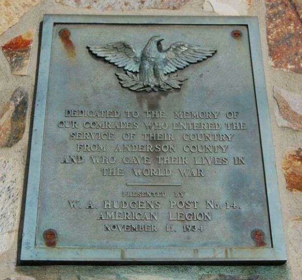 ANDERSON COUNTY WORLD WAR MEMORIAL PLAQUE