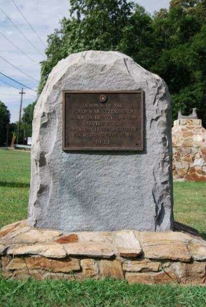 ANDERSON COUNTY WORLD WAR I VETERANS MEMORIAL
