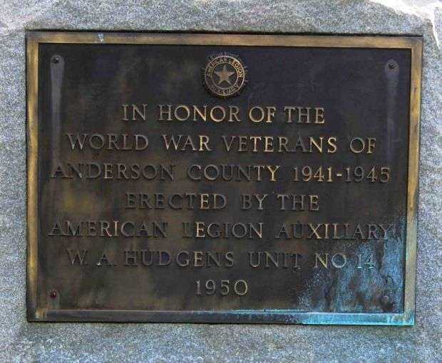 ANDERSON COUNTY WORLD WAR II VETERANS MEMORIAL PLAQUE