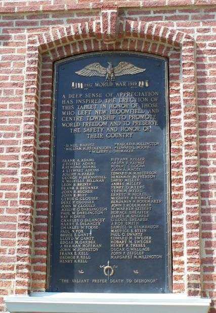 NEW BLOOMFIELD AND CENTRE TOWNSHIP WORLD WAR MEMORIAL PLAQUE