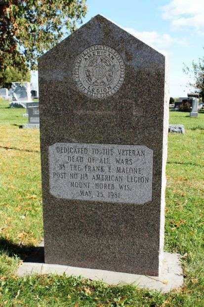 MOUNT HOREB WAR VETERANS MEMORIAL