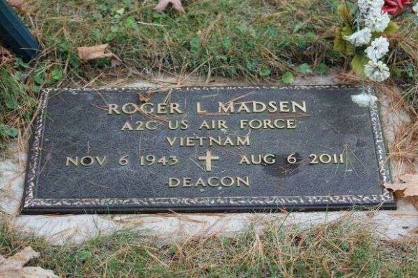 ROGER L MADSEN MEMORIAL CEMETERY STONE