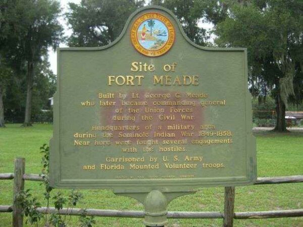 FORT MEADE WAR MEMORIAL MARKER