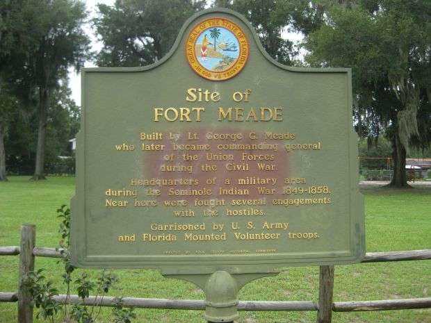 FORT MEADE WAR MEMORIAL MARKER