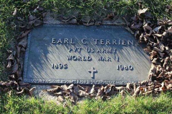 EARL C TERRIEN MEMORIAL CEMETERY STONE