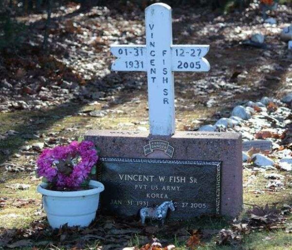 VINCENT W FISH SR MEMORIAL CEMETERY STONE