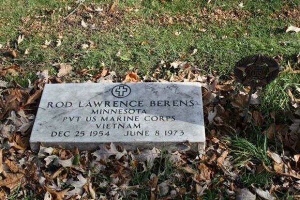 ROD LAWRENCE BERENS MEMORIAL CEMETERY STONE