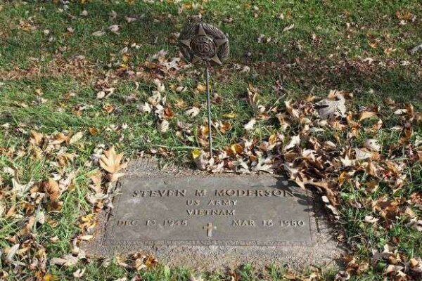 STEVEN M MODERSON MEMORIAL CEMETERY STONE