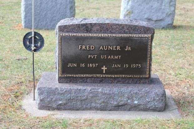 FRED AUNER JR MEMORIAL CEMETERY STONE